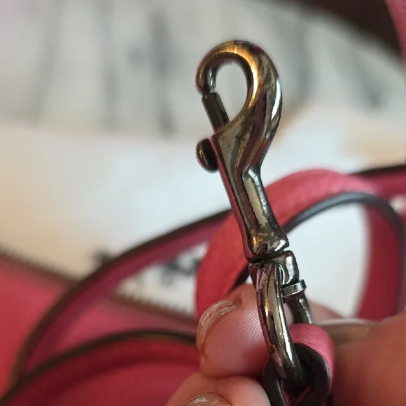 Coach Chelsea Pink Leather Shoulder Bag, 2017 Includes Dust Bag! 💖 - Picture 14 of 17